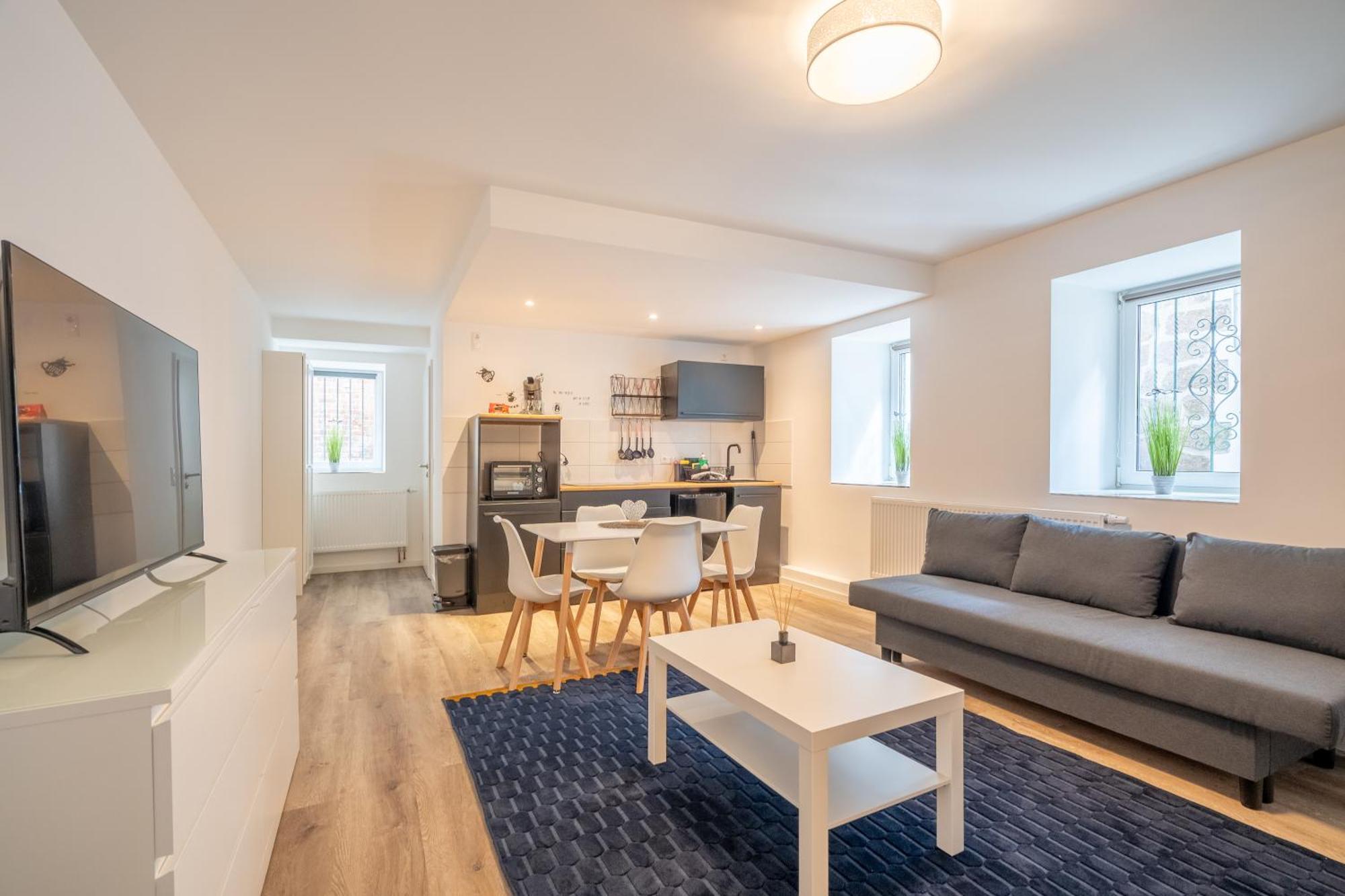 Gemuetliche Dachgeschosswohnung -Waldstrassenviertel ไลป์ซิก ภายนอก รูปภาพ