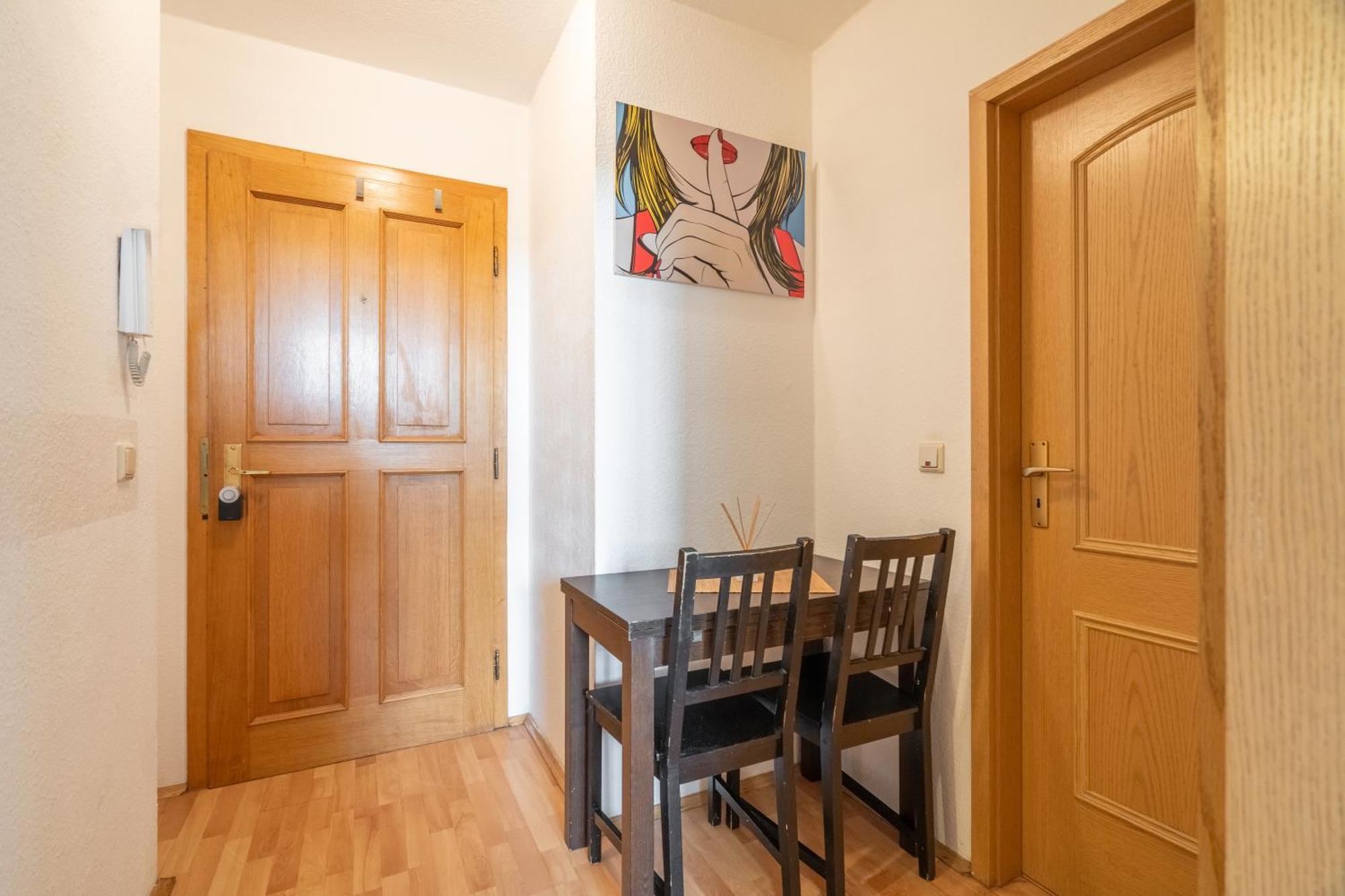 Gemuetliche Dachgeschosswohnung -Waldstrassenviertel ไลป์ซิก ภายนอก รูปภาพ